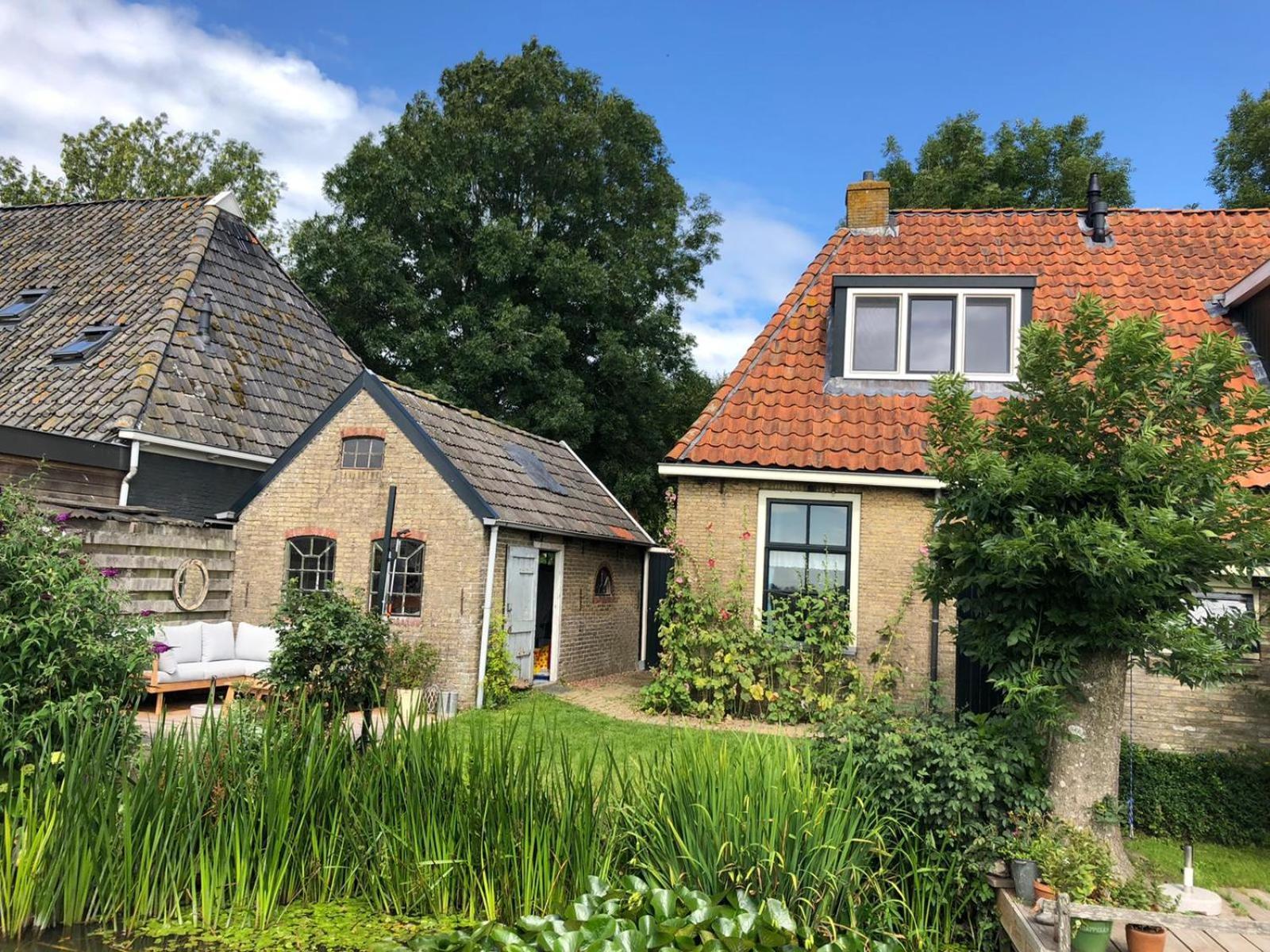 Vakantiehuis In Friesland Voor De Hele Familie Huns Zewnętrze zdjęcie
